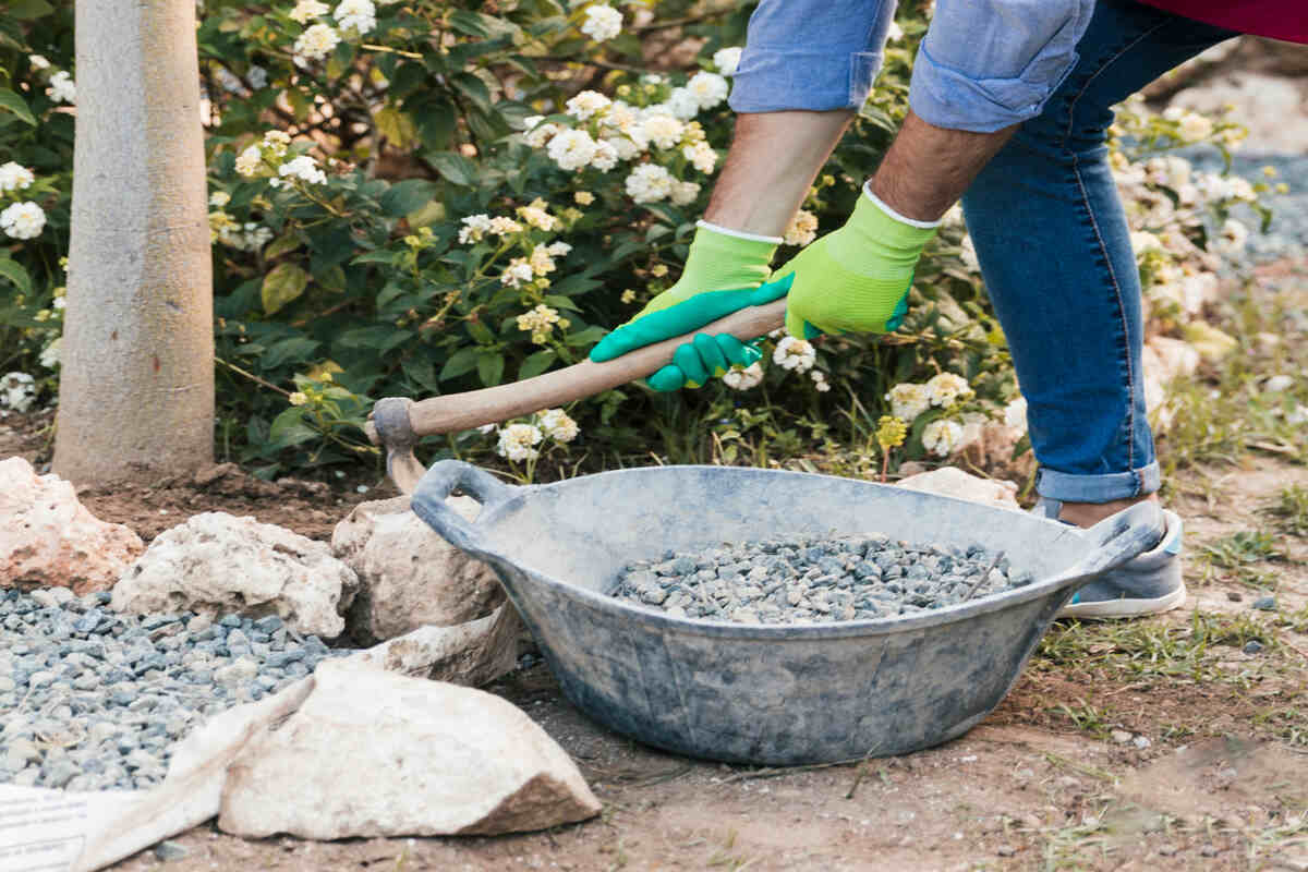 What Is The Full Process Of Making Gravel From Rocks?